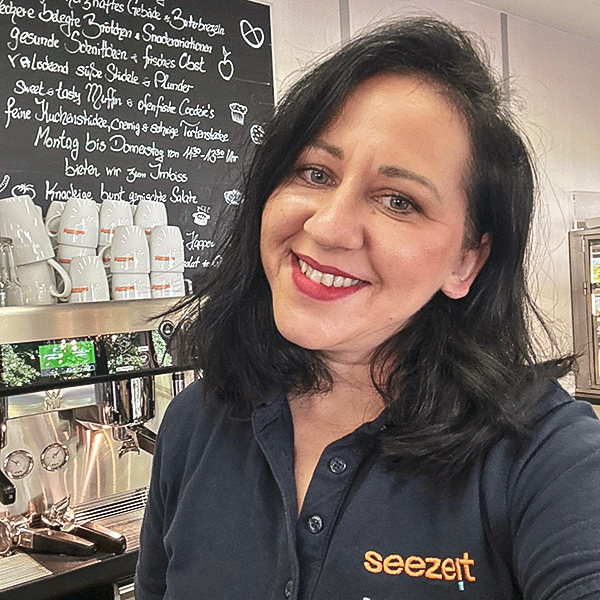 Portrait Marina Vuic, Mitarbeiterin in der Seezeit Cafeteria Weingarten