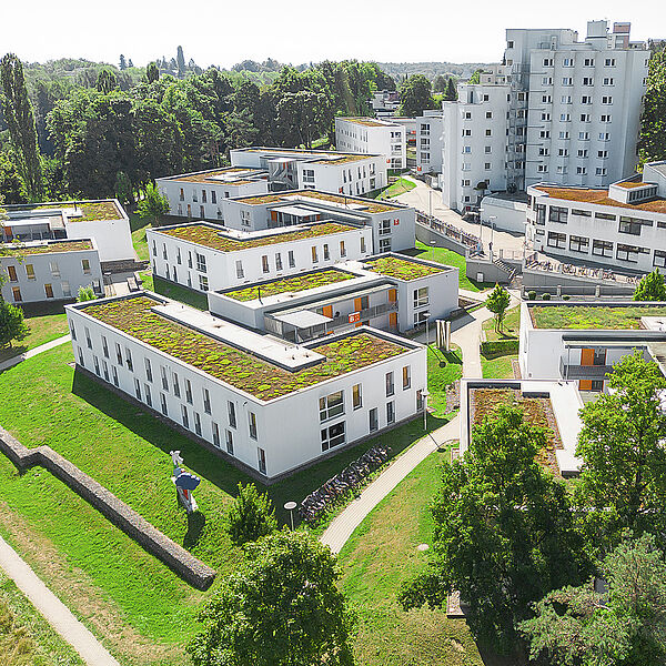 Luftbild der Wohnanlage Sonnenbühl Ost Gruppenhäuser